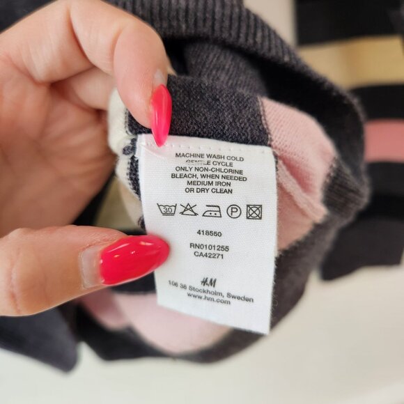 H&M 100% Merino Wool Crewneck Pullover Sweater Pink Grey Striped Men's M - Picture 6 of 7